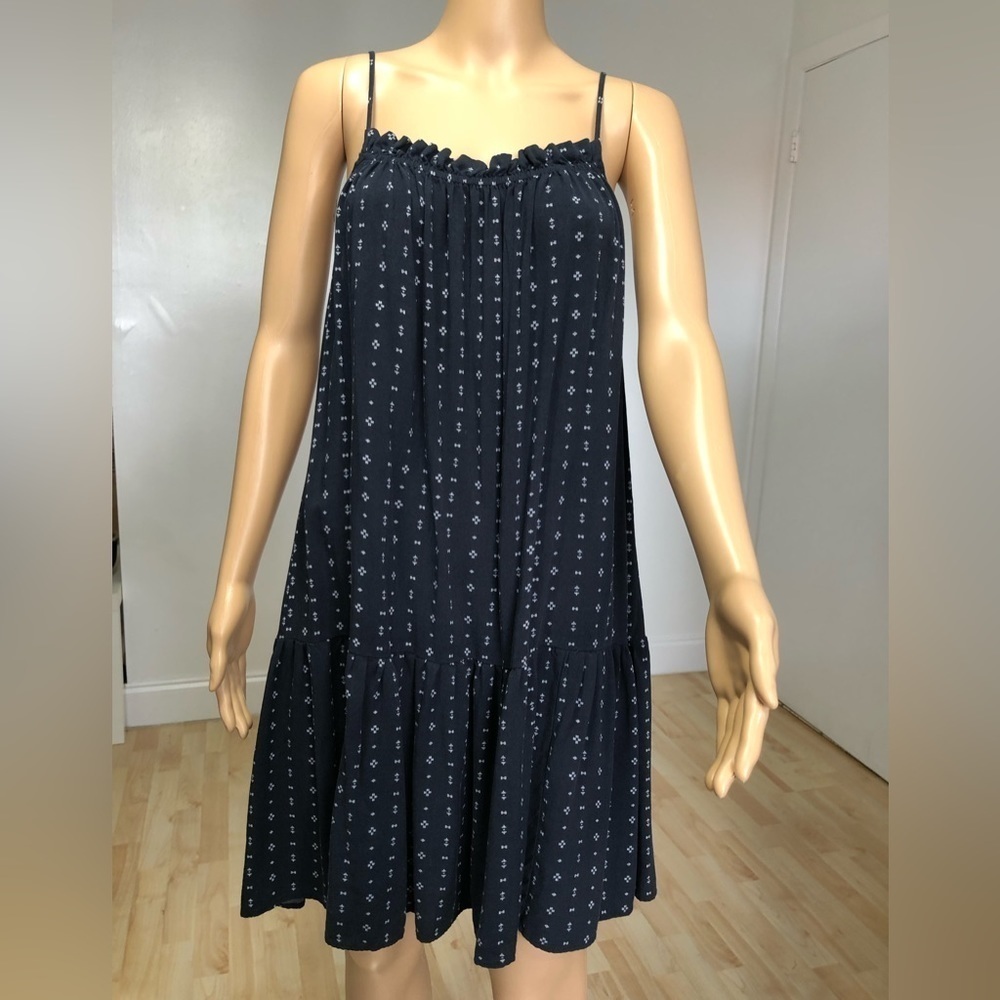 H&M flowy black and white dress Size 2